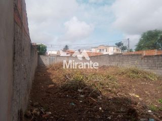 Lote / Terreno de Bairro Para Vender no bairro Lagoa Salgada em Feira De Santana