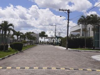 Casa de Condomínio Para Vender com 3 quartos sendo 3 suítes no bairro Sim em Feira De Santana
