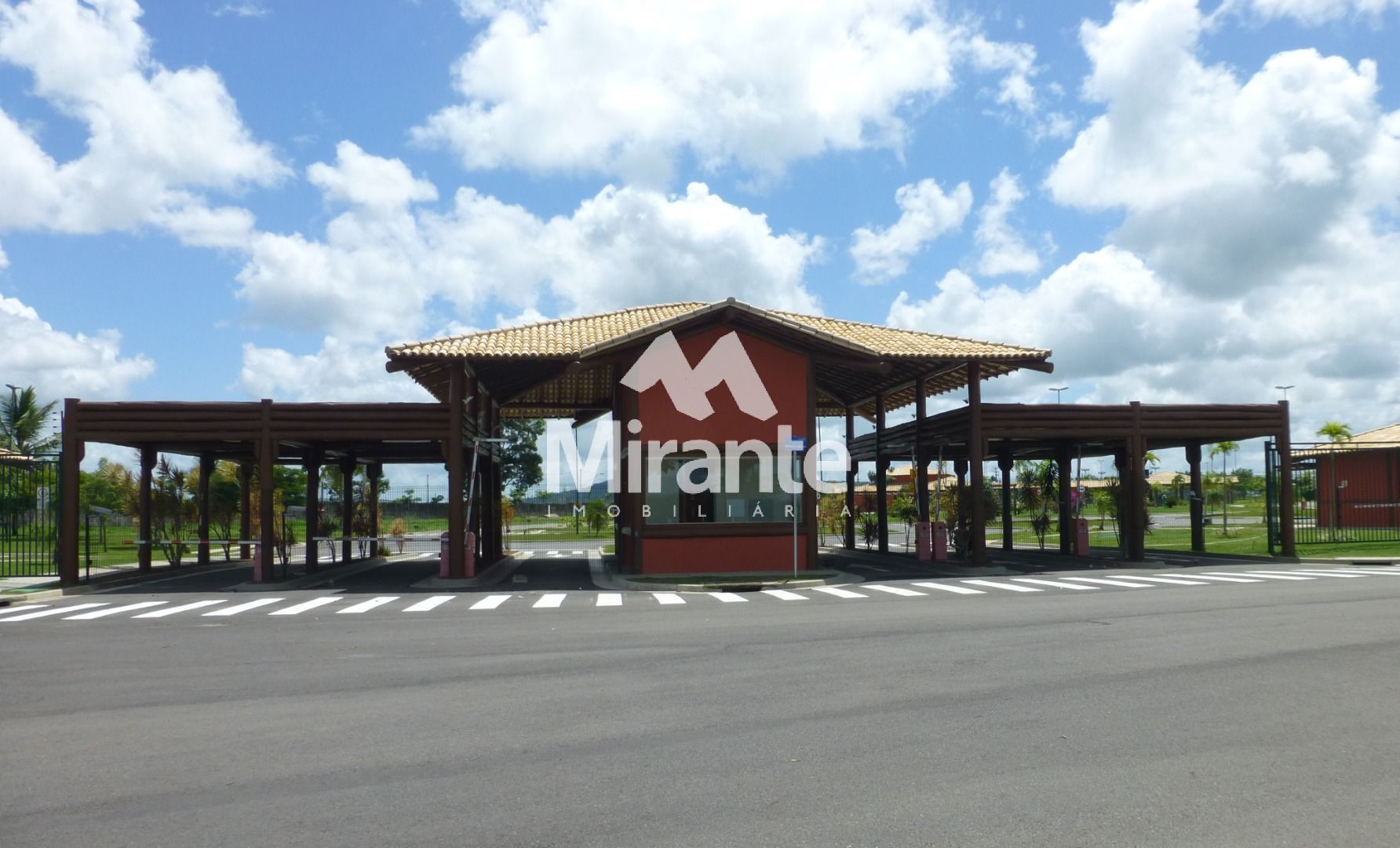 Lote / Terreno de Bairro Para Vender no bairro Registro em Feira De Santana