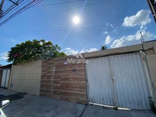 Casa Para Vender com 3 quartos sendo 1 suítes no bairro Jardim Cruzeiro em Feira De Santana