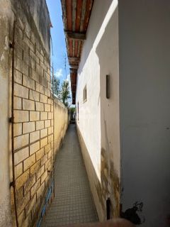 Casa Para Vender com 3 quartos sendo 1 suítes no bairro Jardim Cruzeiro em Feira De Santana