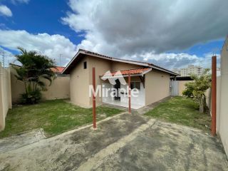 Casa de Condomínio Para Vender com 3 quartos sendo 1 suítes no bairro Pedra do Descanso em Feira De Santana