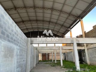 Galpão / Depósito / Armazém Para Vender no bairro Capuchinhos em Feira De Santana