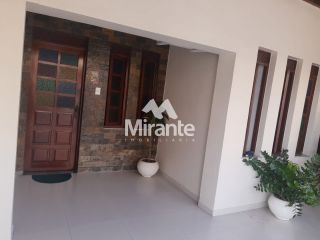 Casa Para Vender com 2 quartos sendo 1 suítes no bairro Centro em Feira De Santana