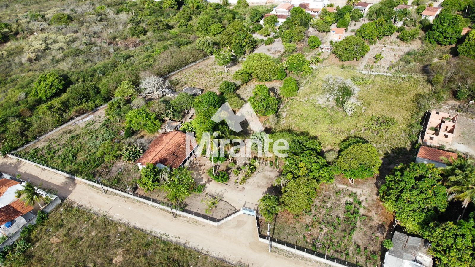 Lote / Terreno de Bairro Para Vender no bairro Santo Antônio dos Prazeres em Feira De Santana