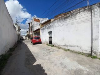 Casa Para Vender no bairro Centro em Feira De Santana