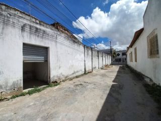 Casa Para Vender no bairro Centro em Feira De Santana