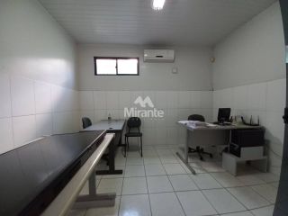 Casa Para Vender no bairro Centro em Feira De Santana