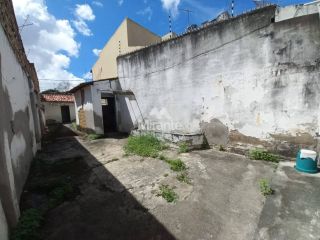Casa Para Vender no bairro Centro em Feira De Santana