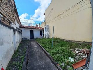 Casa Para Vender no bairro Centro em Feira De Santana