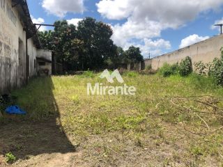 Galpão / Depósito / Armazém Para Vender no bairro Pedra do Descanso em Feira De Santana