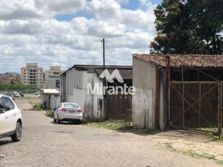 Galpão / Depósito / Armazém Para Vender no bairro Pedra do Descanso em Feira De Santana