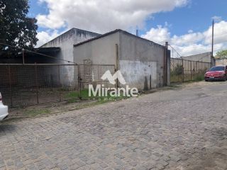 Galpão / Depósito / Armazém Para Vender no bairro Pedra do Descanso em Feira De Santana