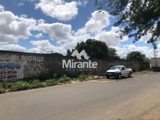 Galpão / Depósito / Armazém Para Vender no bairro Pedra do Descanso em Feira De Santana
