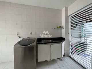 Casa Para Vender com 4 quartos sendo 4 suítes no bairro Santa Mônica em Feira De Santana