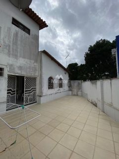 Casa Para Vender com 8 quartos sendo 8 suítes no bairro Sobradinho em Feira De Santana