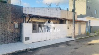 Casa Para Vender com 2 quartos no bairro Capuchinhos em Feira De Santana