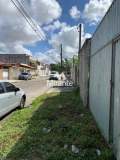 Lote / Terreno de Bairro Para Vender no bairro Conceição em Feira De Santana