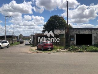 Lote / Terreno de Bairro Para Vender no bairro Pedra do Descanso em Feira De Santana