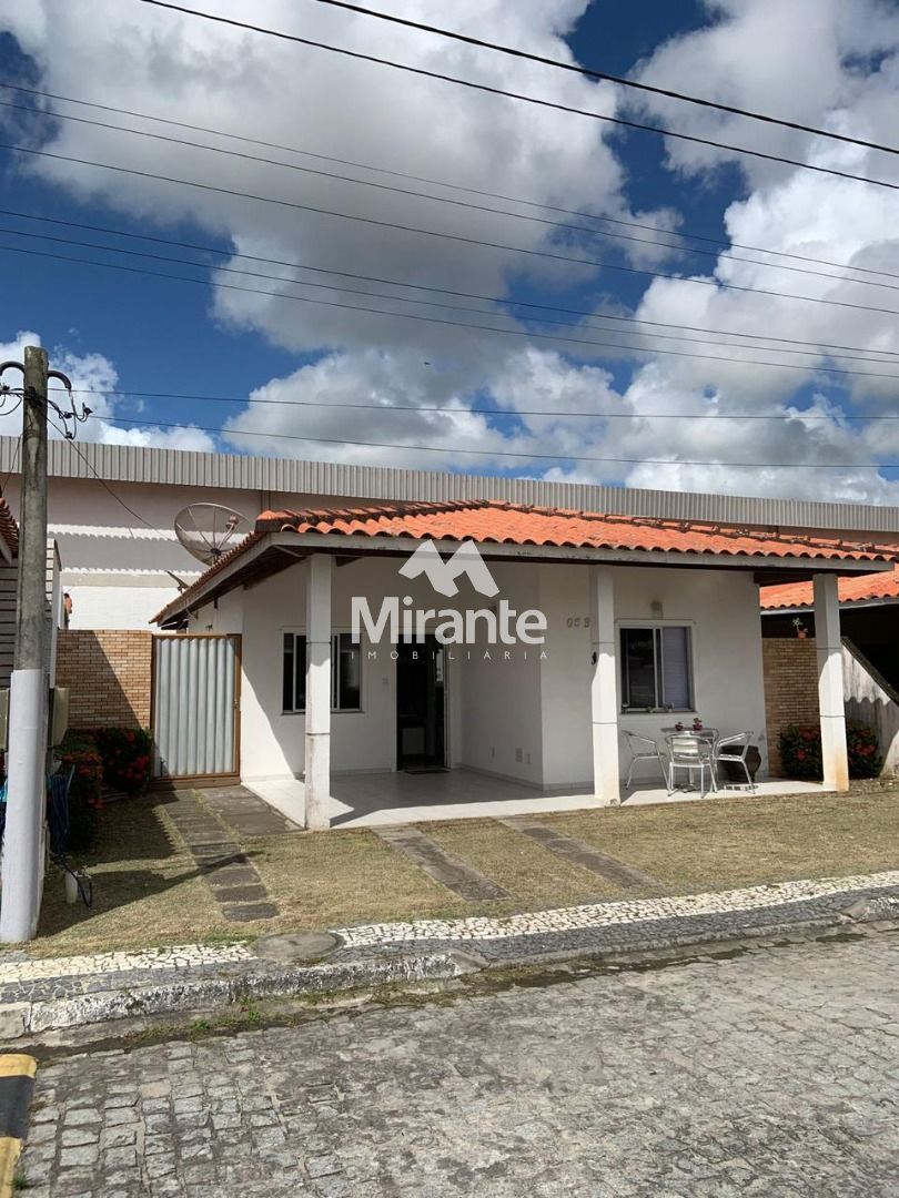 Casa de Condomínio Para Vender com 3 quartos no bairro Pedra do Descanso em Feira De Santana