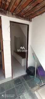 Casa Comercial Para Alugar com 3 quartos sendo 2 suítes no bairro Kalilândia em Feira De Santana