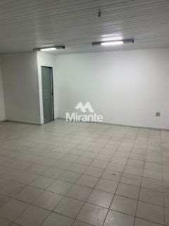 Galpão / Depósito / Armazém Para Alugar no bairro Brasília em Feira De Santana