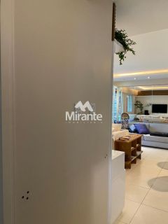 Apartamento Para Vender com 2 quartos sendo 1 suítes no bairro Santa Mônica em Feira De Santana