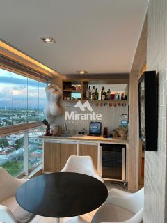 Apartamento Para Vender com 2 quartos sendo 1 suítes no bairro Santa Mônica em Feira De Santana