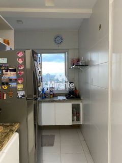 Apartamento Para Vender com 2 quartos sendo 1 suítes no bairro Santa Mônica em Feira De Santana