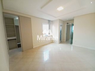 Casa Comercial Para Alugar com 3 quartos sendo 1 suítes no bairro Capuchinhos em Feira De Santana