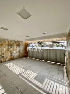 Casa Para Alugar com 3 quartos sendo 1 suítes no bairro Capuchinhos em Feira De Santana