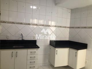 Casa Para Alugar com 3 quartos sendo 1 suítes no bairro Capuchinhos em Feira De Santana
