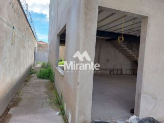 Casa Para Vender com 5 quartos sendo 3 suítes no bairro São João em Feira De Santana