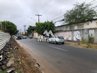 Lote / Terreno de Bairro Para Alugar no bairro Olhos D Água em Feira De Santana