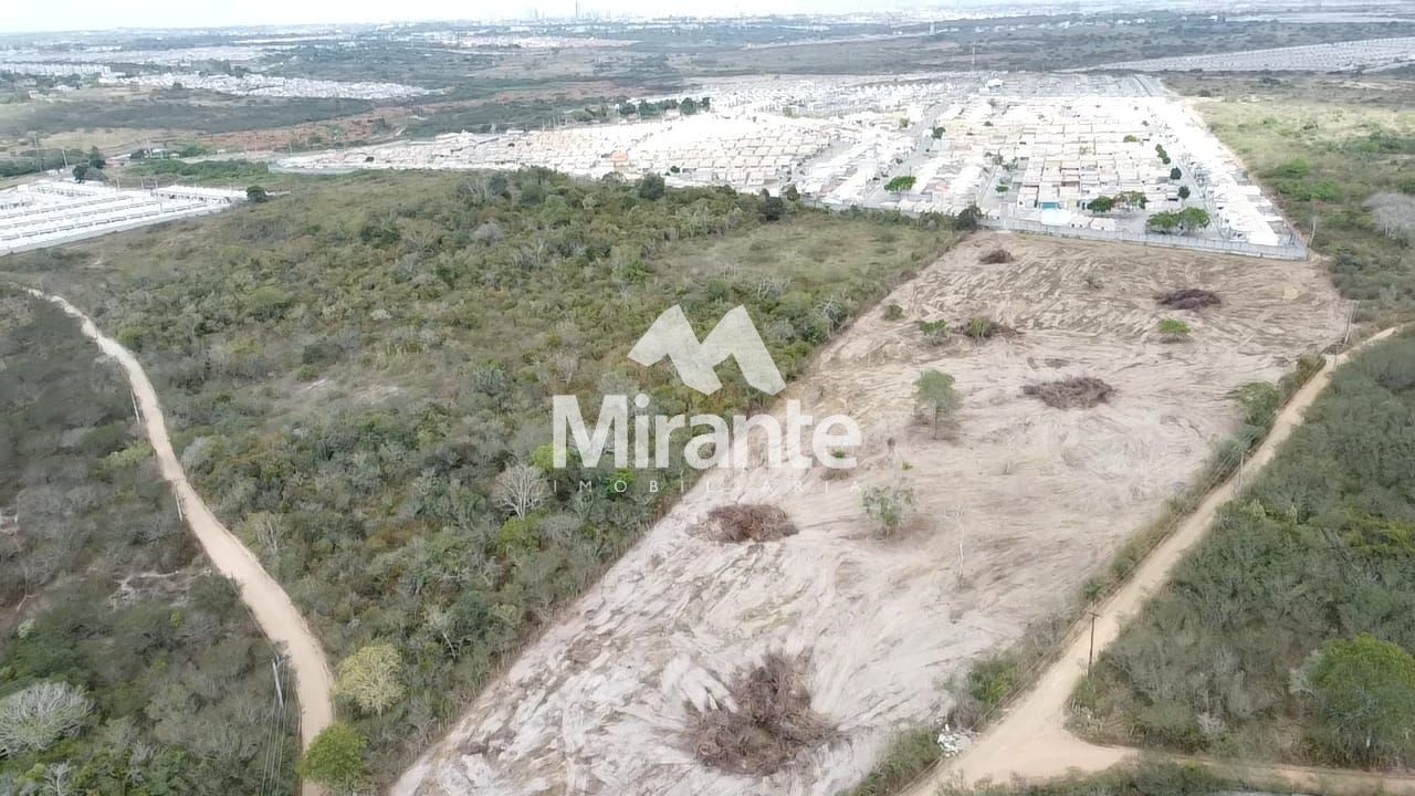 Lote / Terreno de Condomínio Para Vender no bairro Registro em Feira De Santana