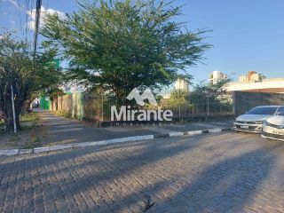 Lote / Terreno de Bairro Para Vender no bairro Brasília em Feira De Santana