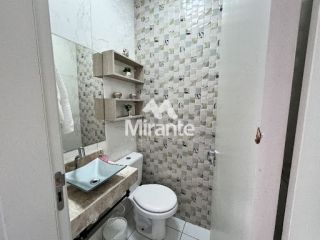 Casa de Condomínio Para Vender com 2 quartos sendo 2 suítes no bairro Papagaio em Feira De Santana