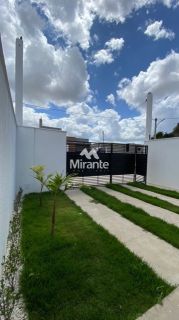 Casa Para Vender com 2 quartos sendo 1 suítes no bairro Conceição em Feira De Santana