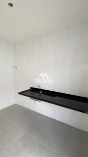 Casa Para Vender com 2 quartos sendo 1 suítes no bairro Conceição em Feira De Santana