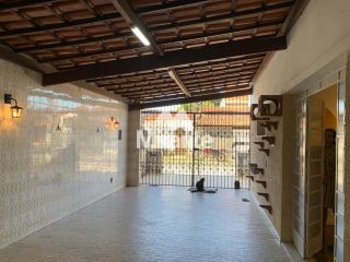 Casa Para Vender com 4 quartos sendo 1 suítes no bairro Brasília em Feira De Santana