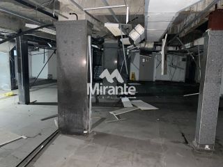 Prédio / Edifício Inteiro Comercial Para Alugar no bairro Centro em Feira De Santana