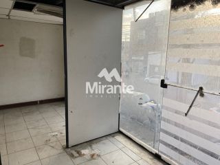 Prédio / Edifício Inteiro Comercial Para Alugar no bairro Centro em Feira De Santana
