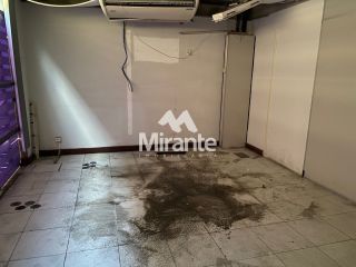 Prédio / Edifício Inteiro Comercial Para Alugar no bairro Centro em Feira De Santana