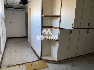 Prédio / Edifício Inteiro Comercial Para Alugar no bairro Centro em Feira De Santana