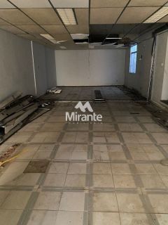 Prédio / Edifício Inteiro Comercial Para Alugar no bairro Centro em Feira De Santana