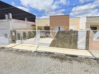 Casa Para Vender com 3 quartos sendo 1 suítes no bairro Serraria Brasil em Feira De Santana