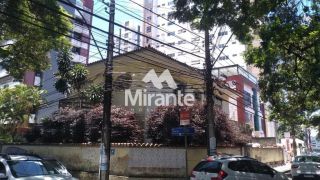Casa Para Vender no bairro Graça em Salvador