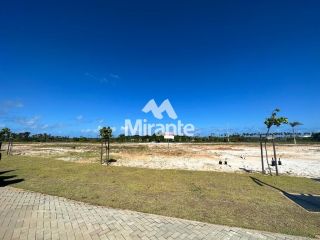 Lote / Terreno de Condomínio Para Vender no bairro Jacuipe em Camaçari