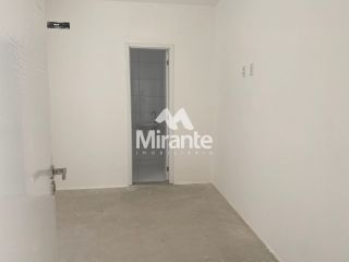 Casa Para Vender com 2 quartos sendo 1 suítes no bairro Lagoa Salgada em Feira De Santana
