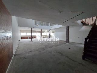 Casa Para Vender no bairro Centro em Feira De Santana
